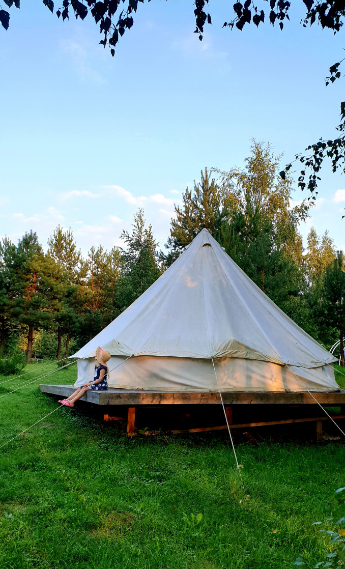 Glamping'as – stovyklavimas kitaip.