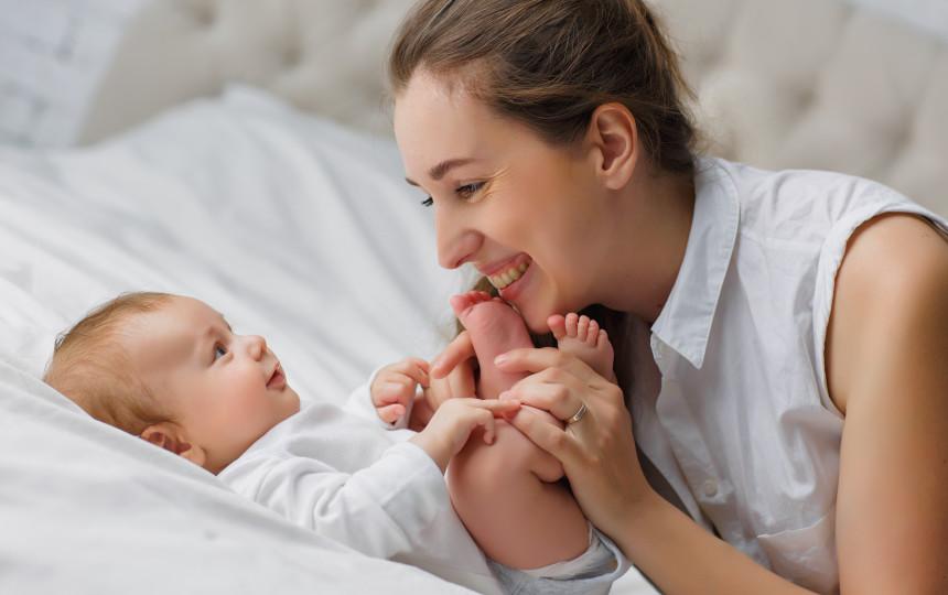 1 4 Mėn Kudikio Raida Kineziterapeutė Pataria Ka Ir Kaip Lavinti Tavovaikas Lt